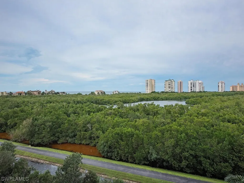 7575 Pelican Bay Boulevard Naples FL 34108