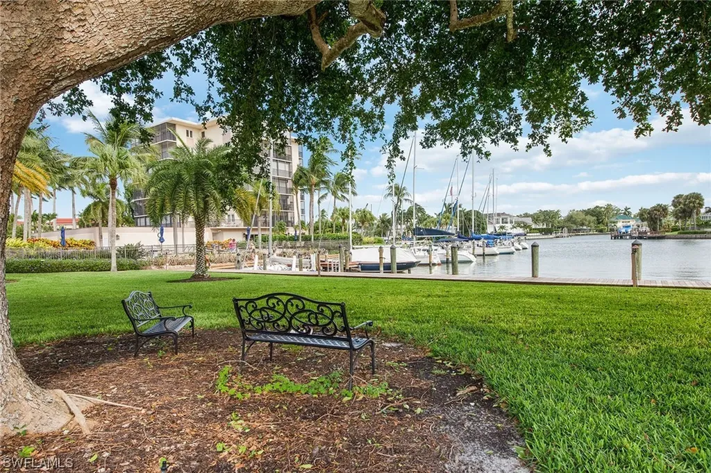 2170 Gulf Shore Boulevard N Naples FL 34102