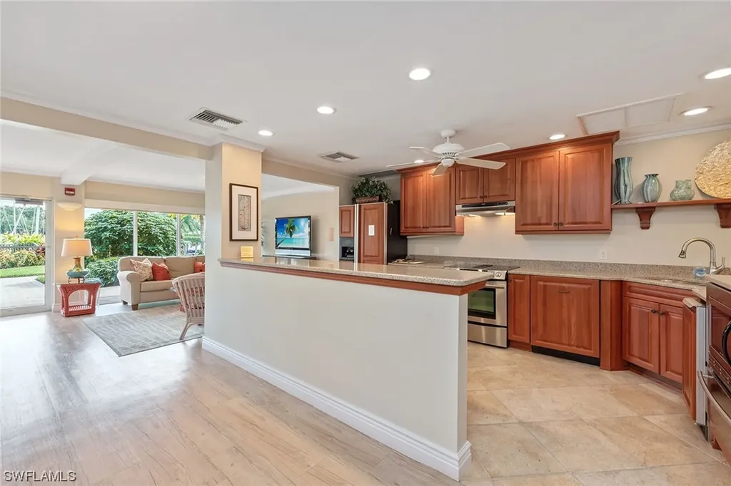 2170 Gulf Shore Boulevard N Naples FL 34102