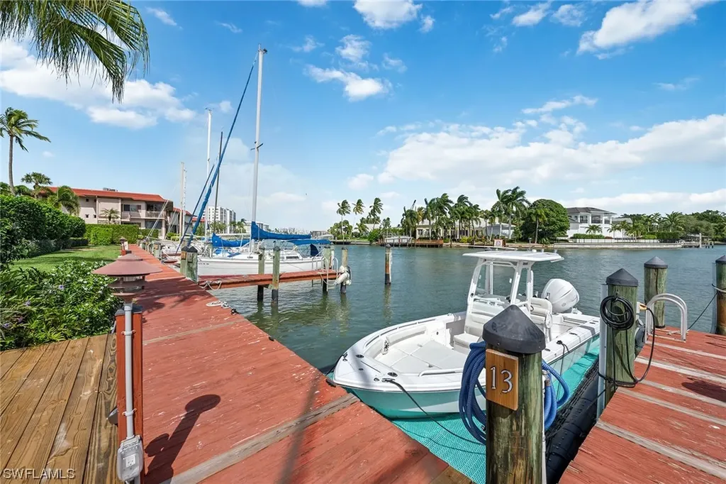 2170 Gulf Shore Boulevard N Naples FL 34102