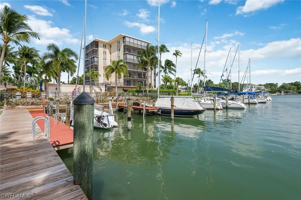 2170 Gulf Shore Boulevard N Naples FL 34102