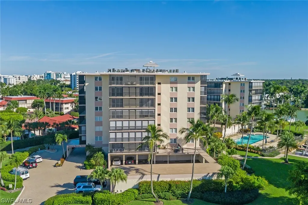 2170 Gulf Shore Boulevard N Naples FL 34102