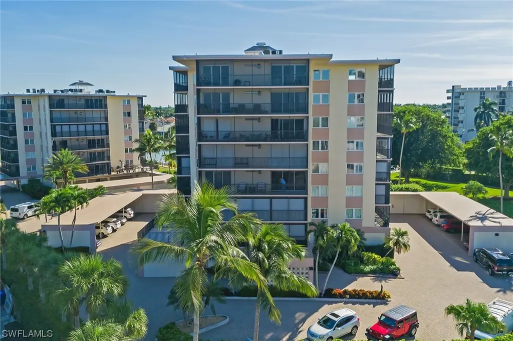 2170 Gulf Shore Boulevard N Naples FL 34102