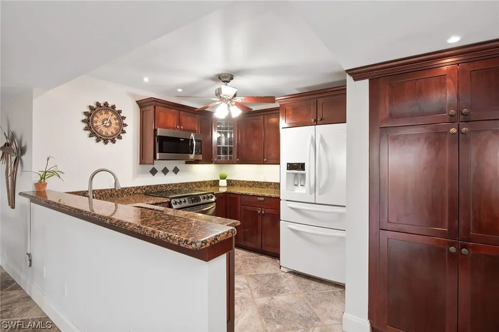 2170 Gulf Shore Boulevard N Naples FL 34102