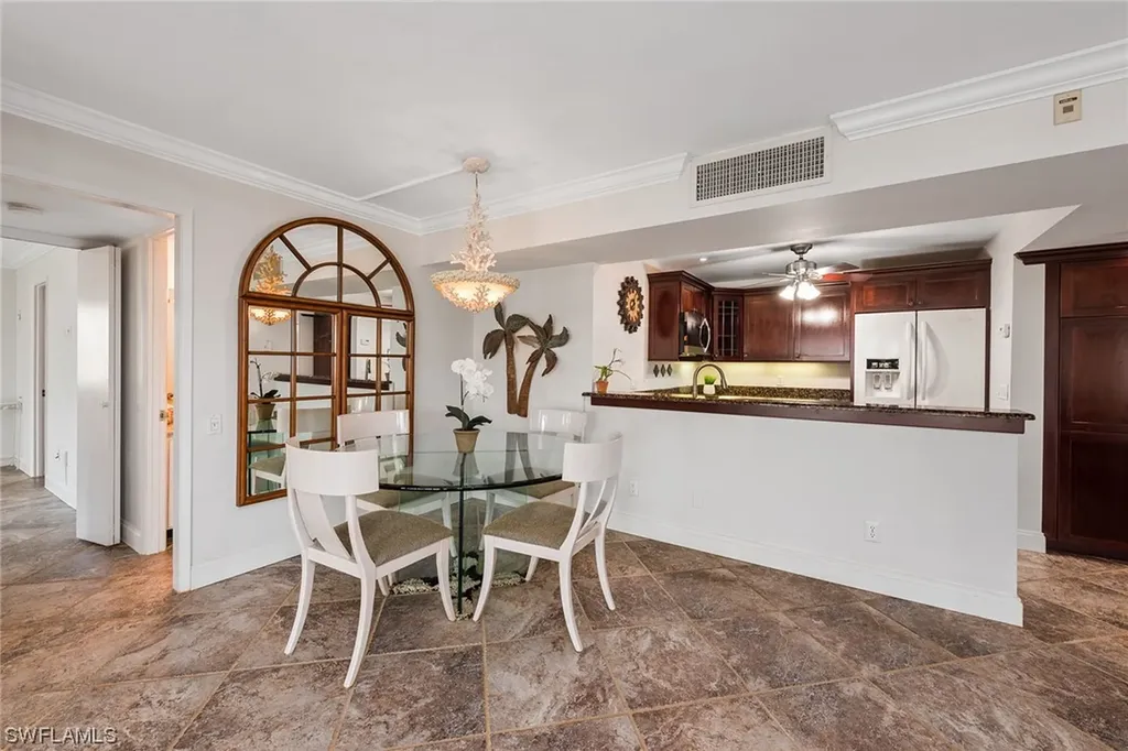2170 Gulf Shore Boulevard N Naples FL 34102