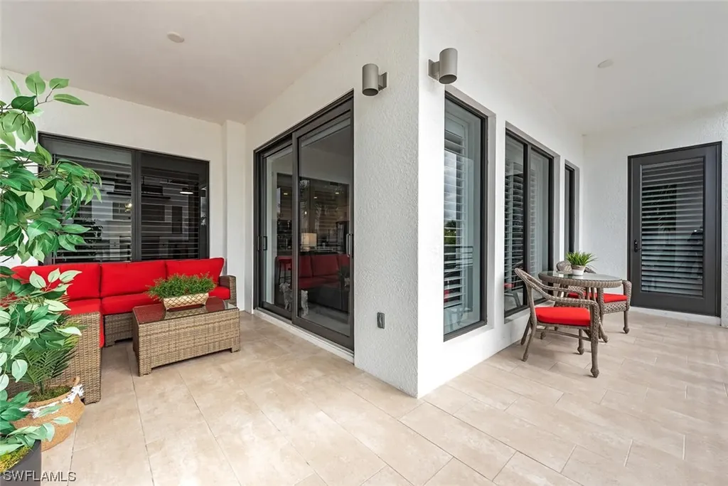 1111 Central Avenue Naples FL 34102