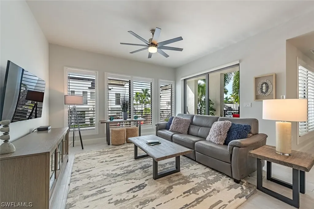 1111 Central Avenue Naples FL 34102