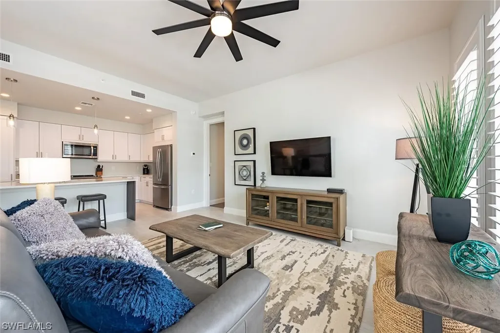 1111 Central Avenue Naples FL 34102