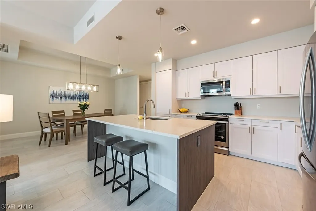 1111 Central Avenue Naples FL 34102
