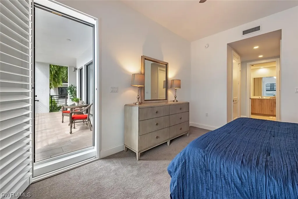 1111 Central Avenue Naples FL 34102