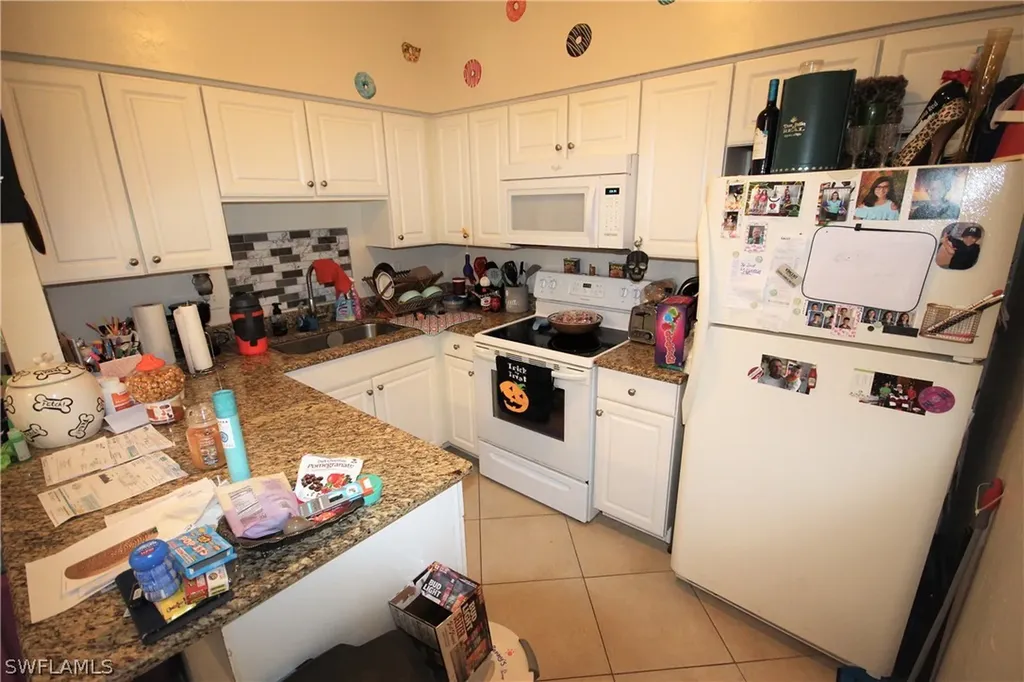 4115/4119 SW Santa Barbara Place Cape Coral FL 33914