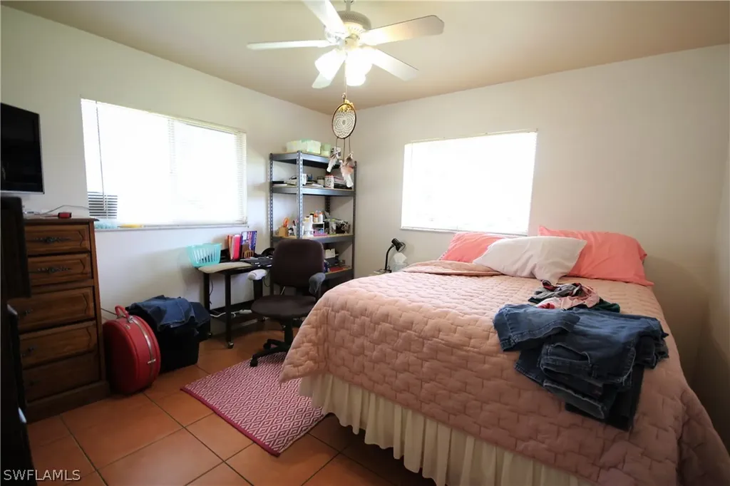 4115/4119 SW Santa Barbara Place Cape Coral FL 33914