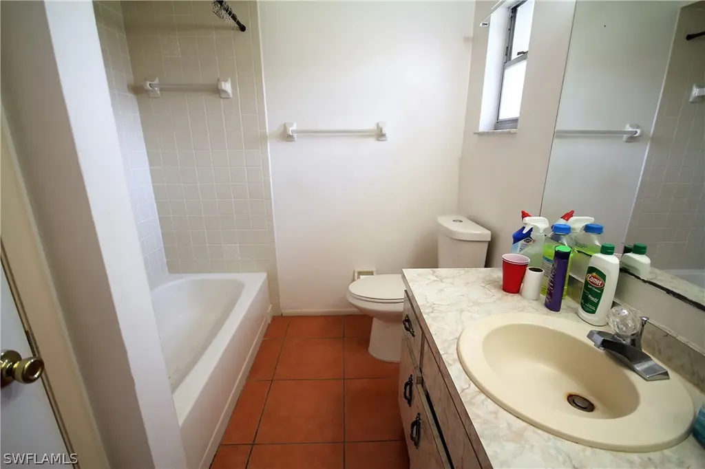 4115/4119 SW Santa Barbara Place Cape Coral FL 33914