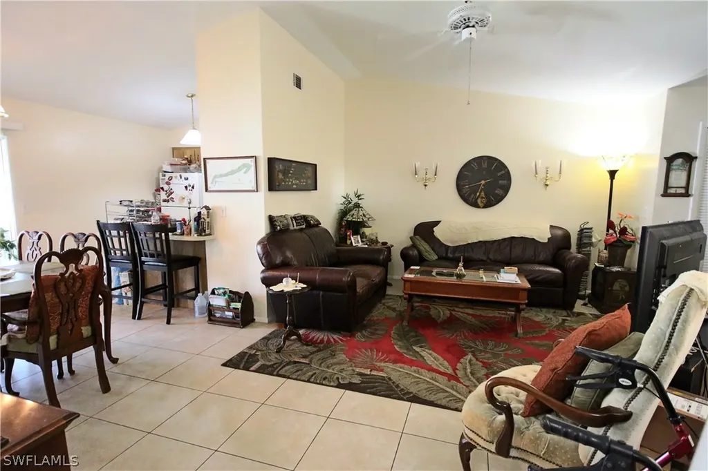 4115/4119 SW Santa Barbara Place Cape Coral FL 33914