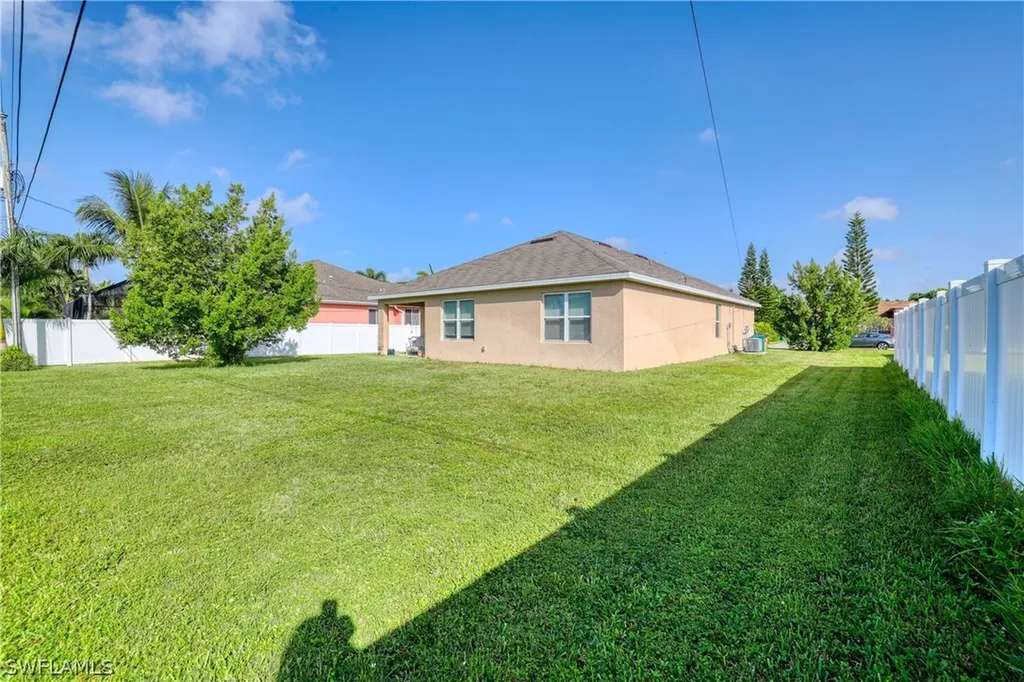 1132 SW 47th Street Cape Coral FL 33914