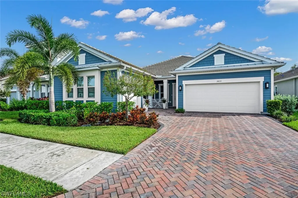 3821 Helmsman Drive Naples FL 34120