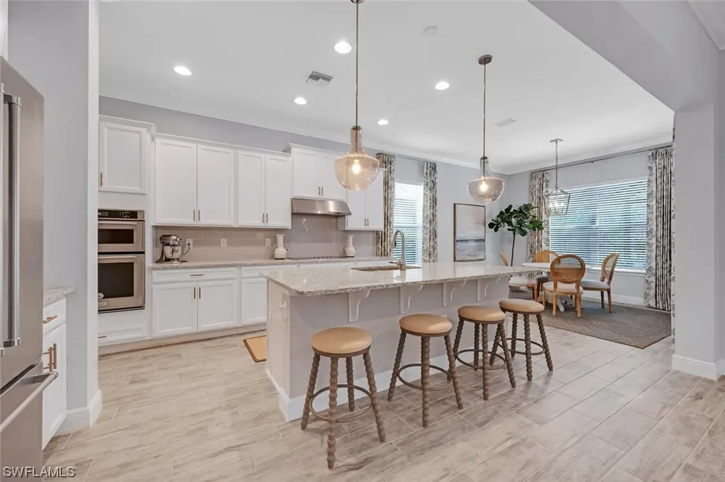 3821 Helmsman Drive Naples FL 34120