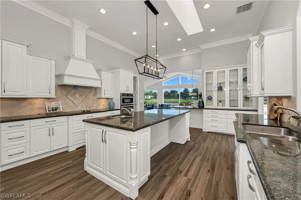 402 Rosemeade Lane Naples FL 34105