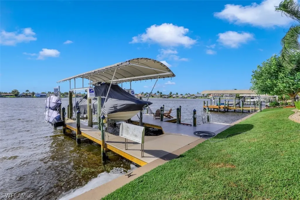 5028 SW 5th Place Cape Coral FL 33914