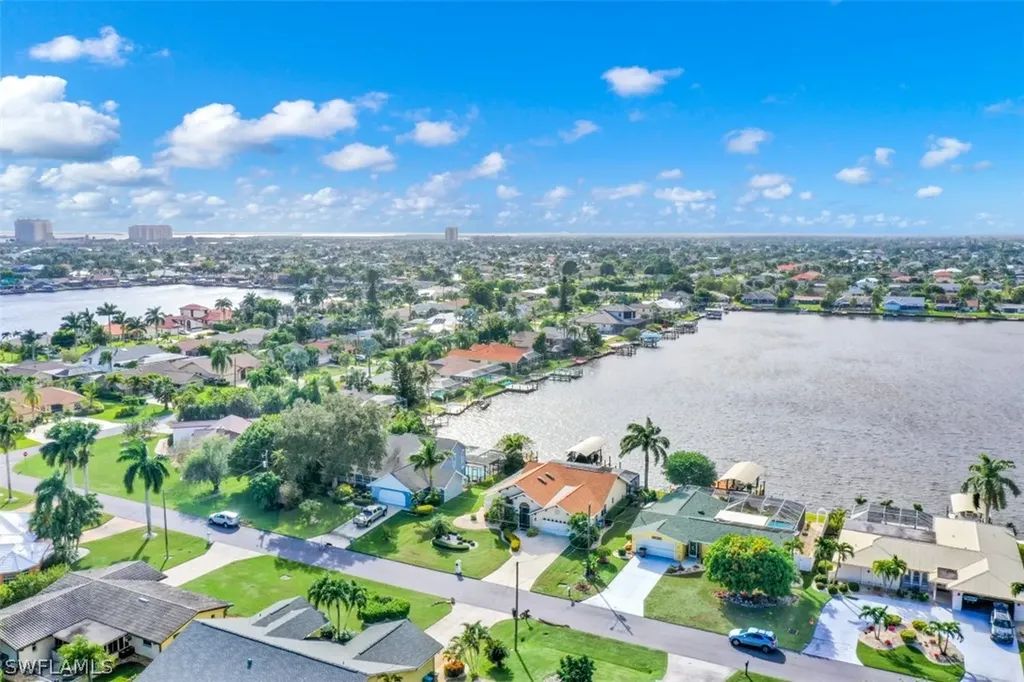 5028 SW 5th Place Cape Coral FL 33914