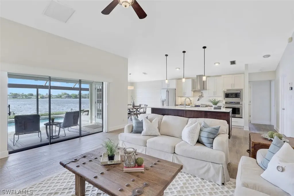 5028 SW 5th Place Cape Coral FL 33914