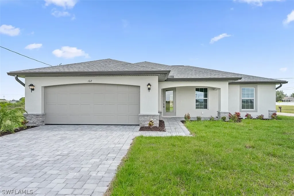 1605 NW 8th Place Cape Coral FL 33993