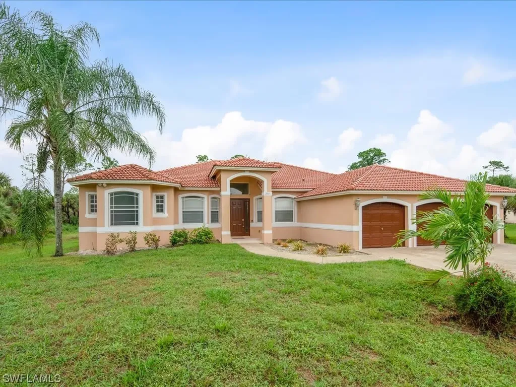 2060 Everglades Boulevard S Naples FL 34117