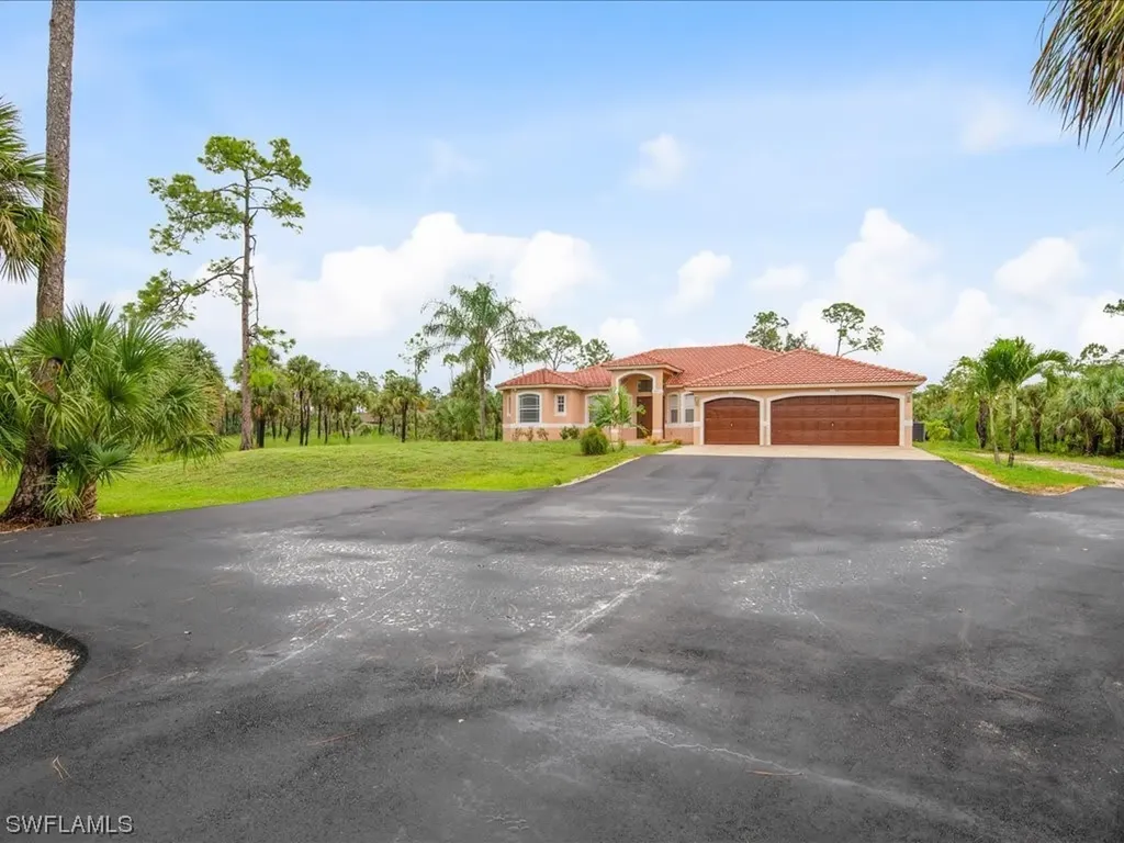 2060 Everglades Boulevard S Naples FL 34117