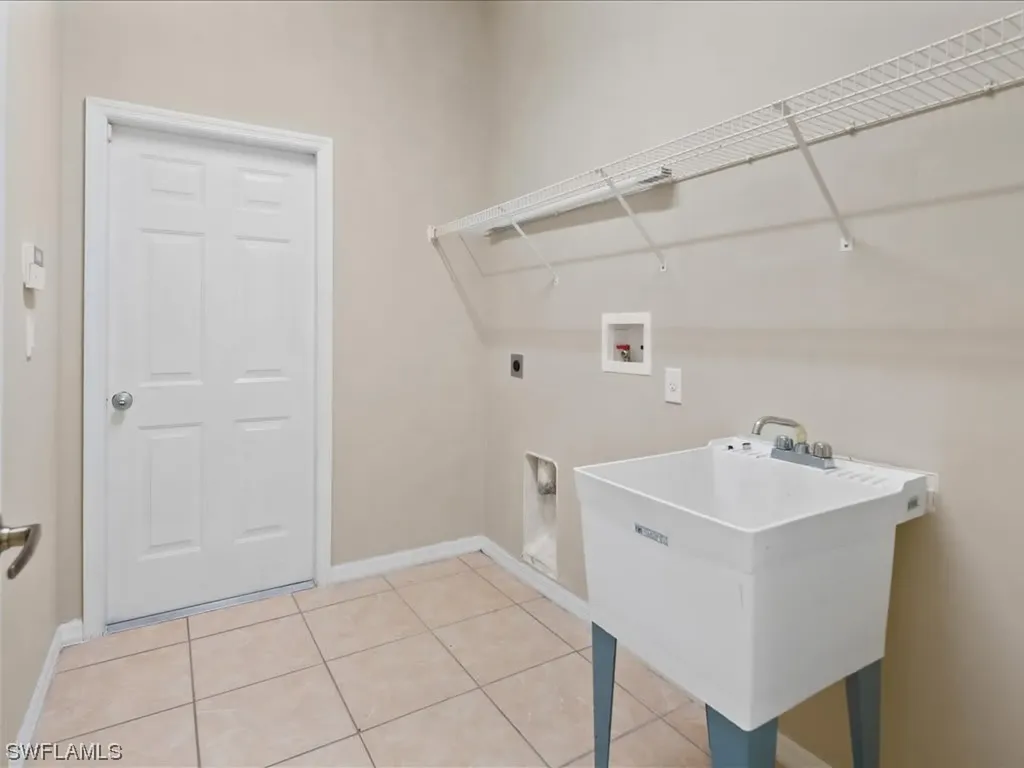 2060 Everglades Boulevard S Naples FL 34117