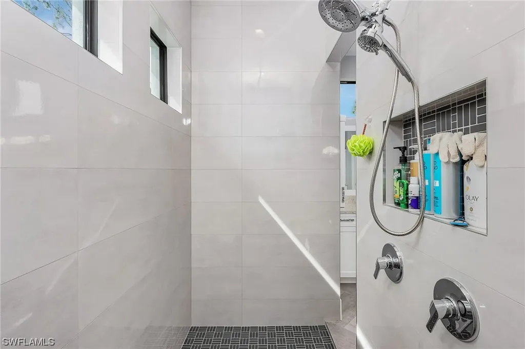 2088 Oakes Boulevard Naples FL 34119