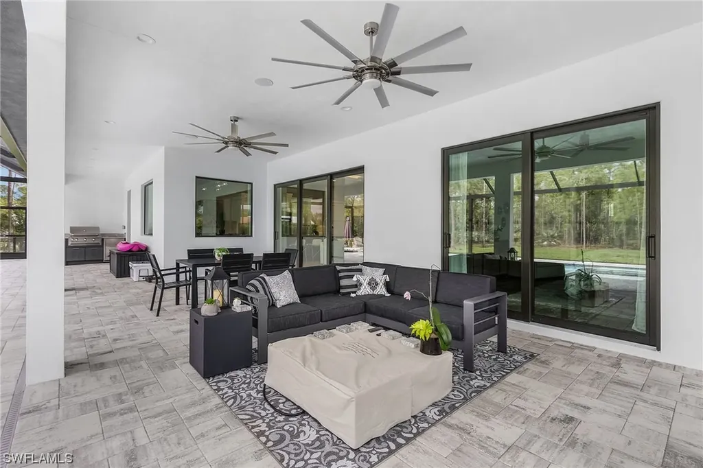 2088 Oakes Boulevard Naples FL 34119