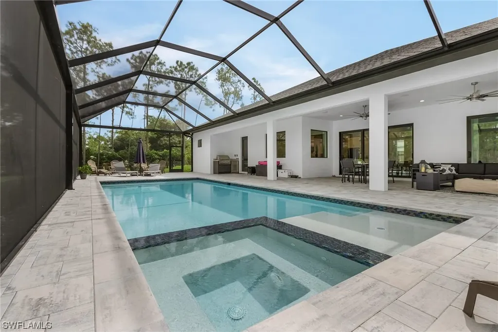 2088 Oakes Boulevard Naples FL 34119