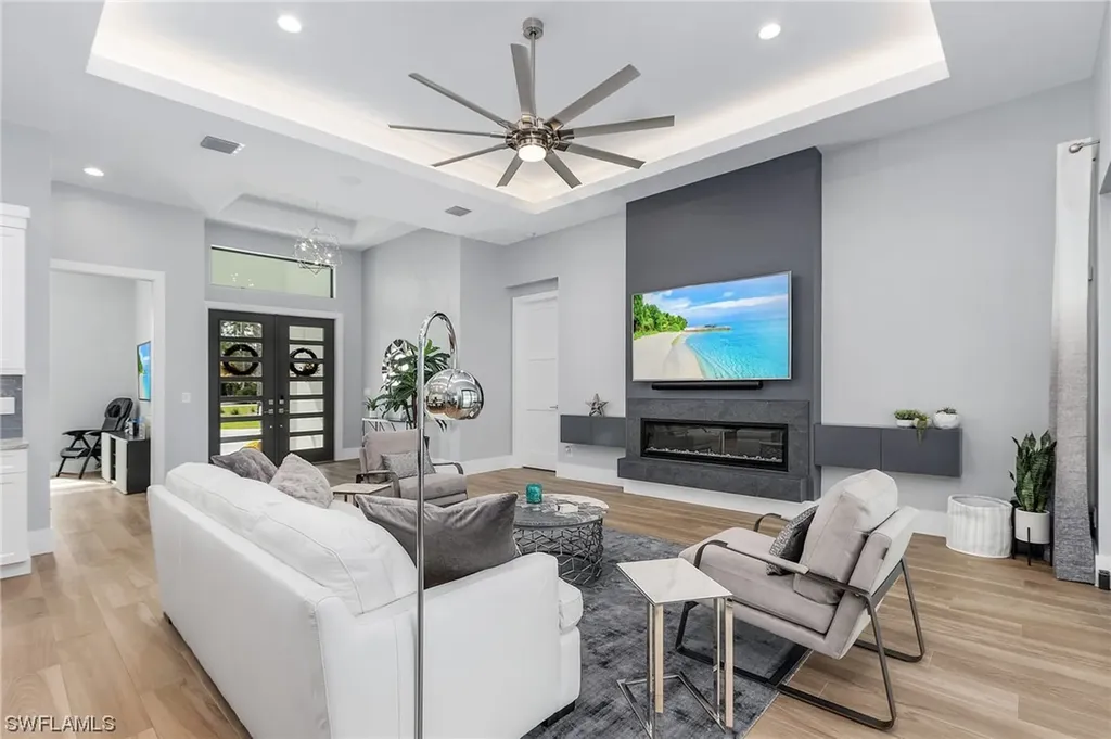 2088 Oakes Boulevard Naples FL 34119