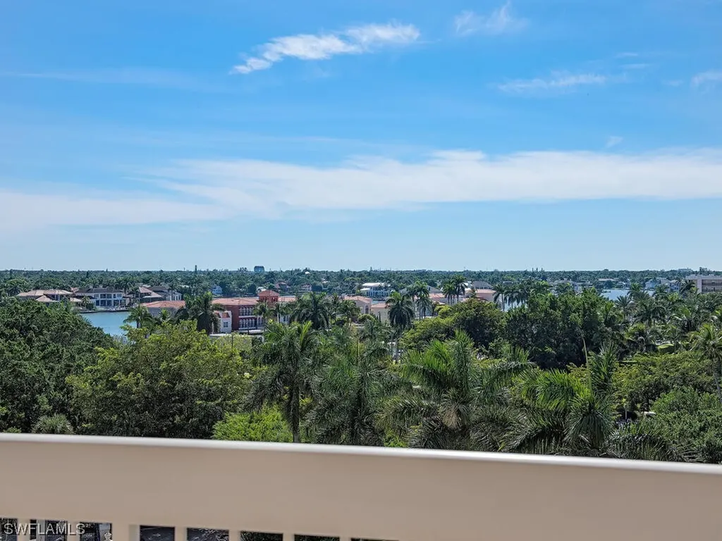 4021 Gulf Shore Boulevard N Naples FL 34103
