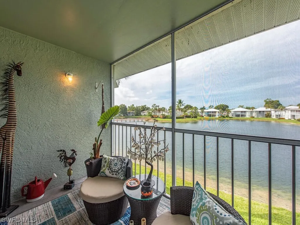 895 New Waterford Drive Naples FL 34104