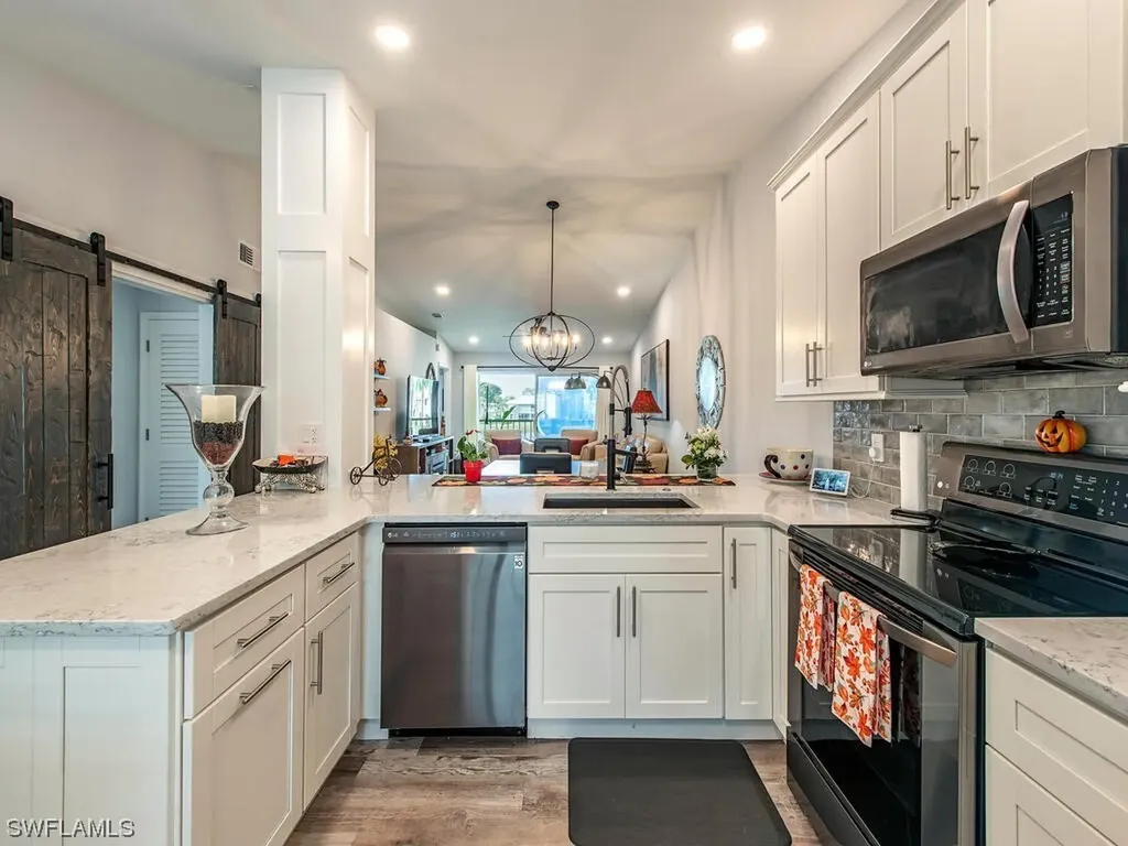 895 New Waterford Drive Naples FL 34104