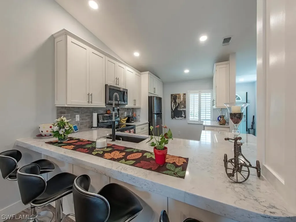 895 New Waterford Drive Naples FL 34104