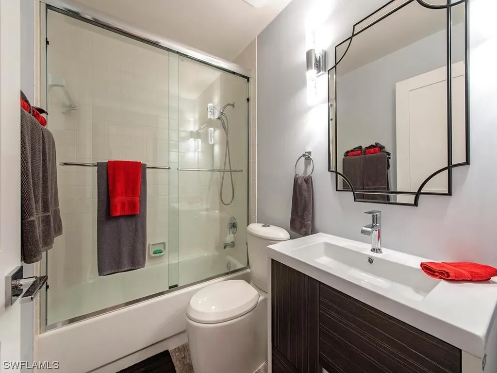895 New Waterford Drive Naples FL 34104