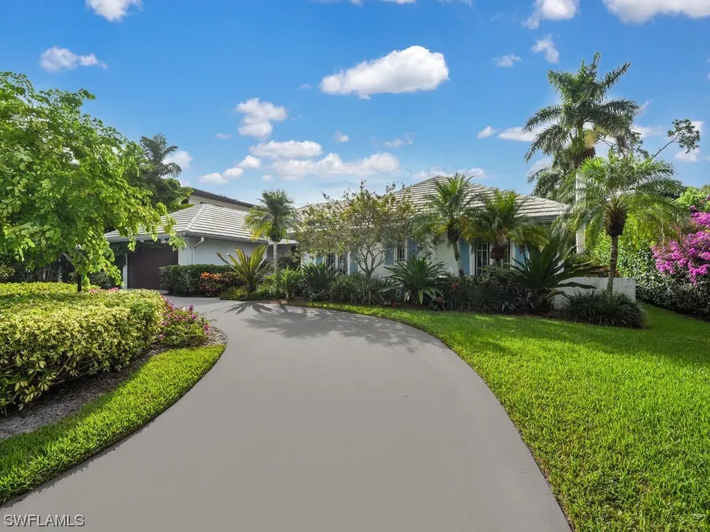 540 Neapolitan Way Naples FL 34103