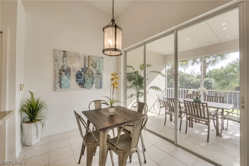 2140 Aberdeen Lane Naples FL 34109