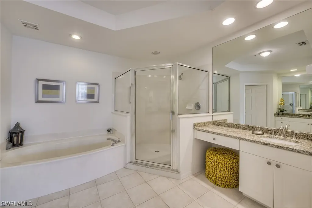 2140 Aberdeen Lane Naples FL 34109