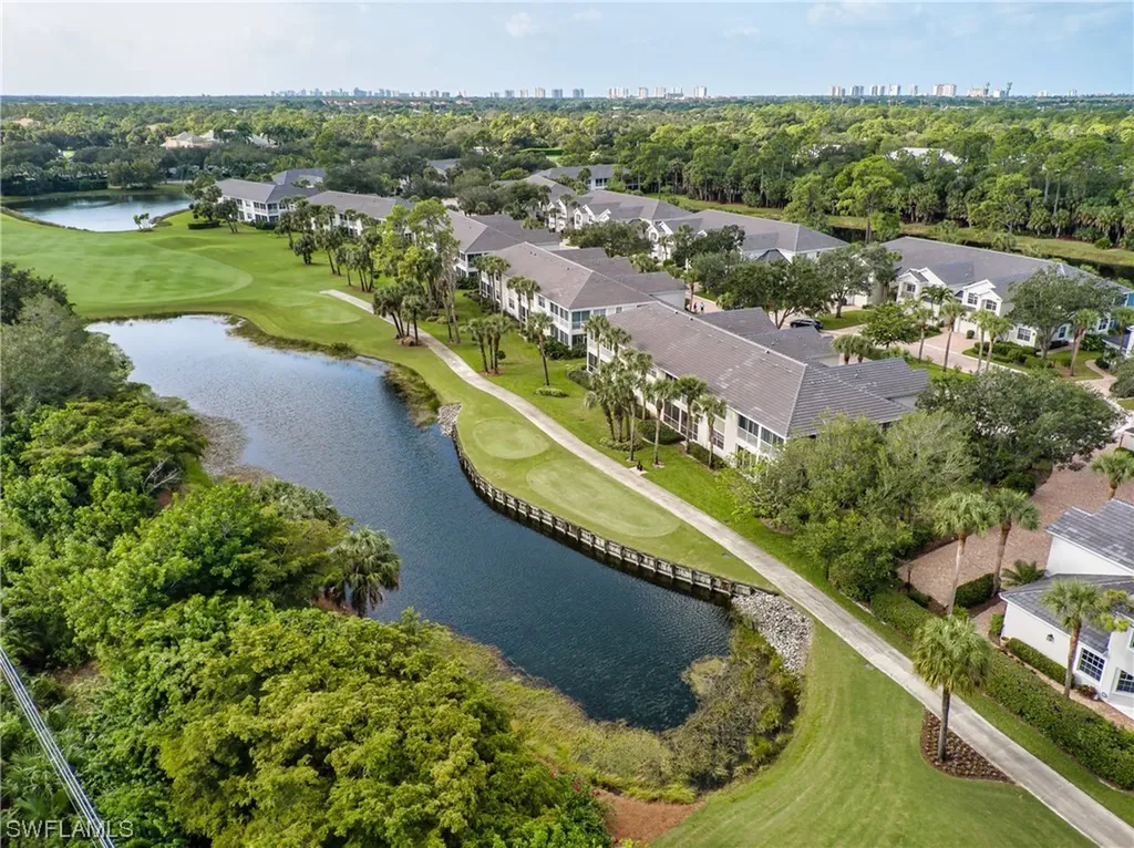 2140 Aberdeen Lane Naples FL 34109