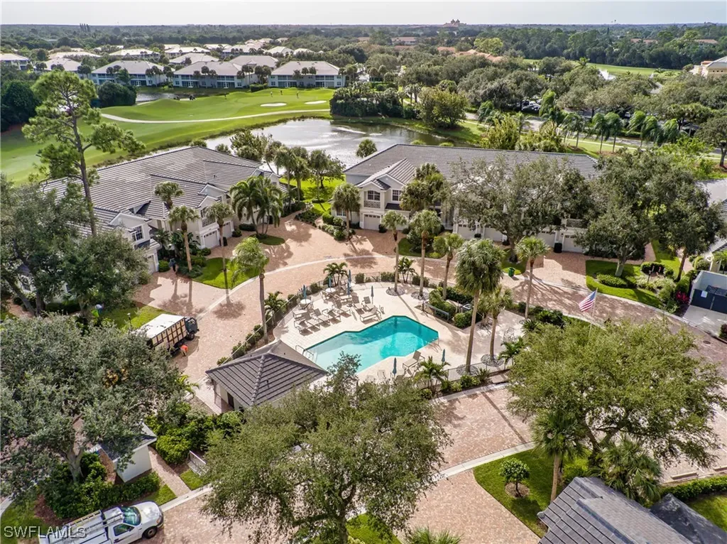 2140 Aberdeen Lane Naples FL 34109