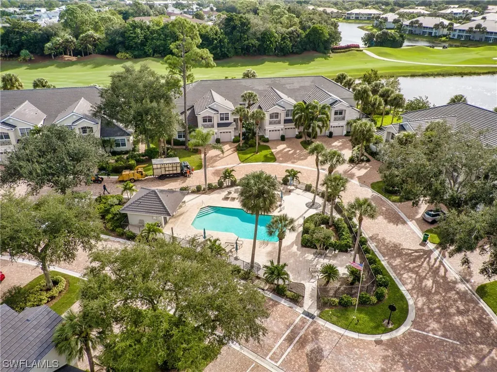 2140 Aberdeen Lane Naples FL 34109