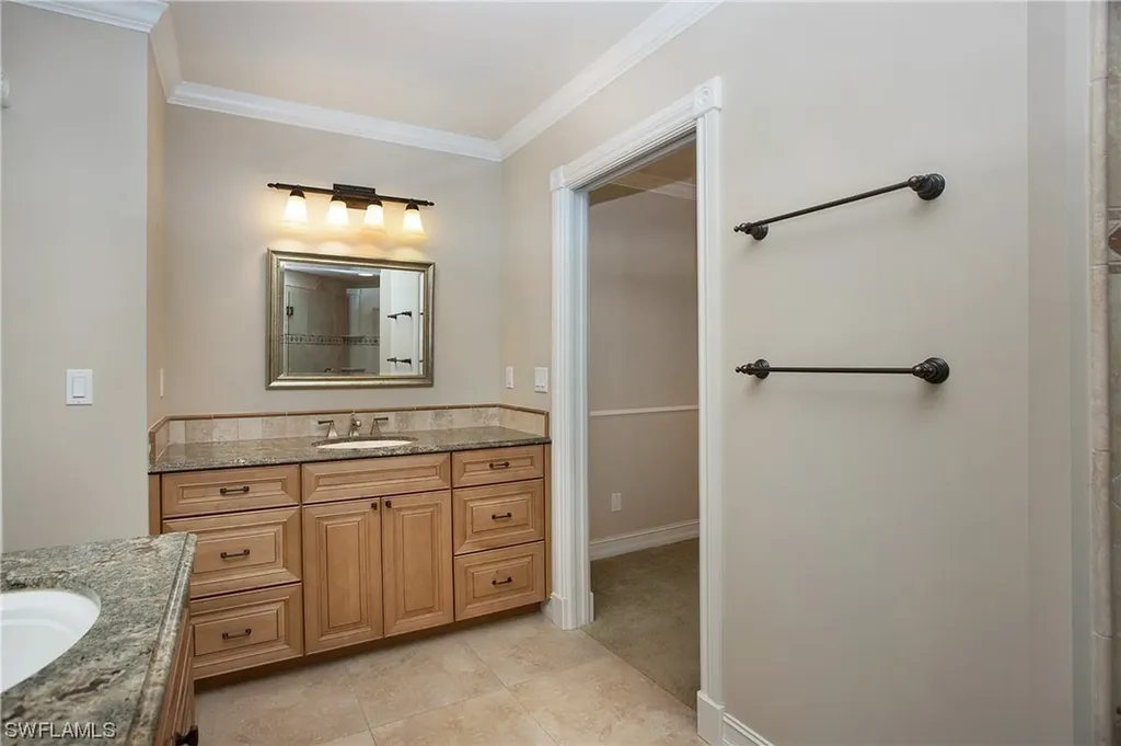 3137 Carriage Circle Naples FL 34105