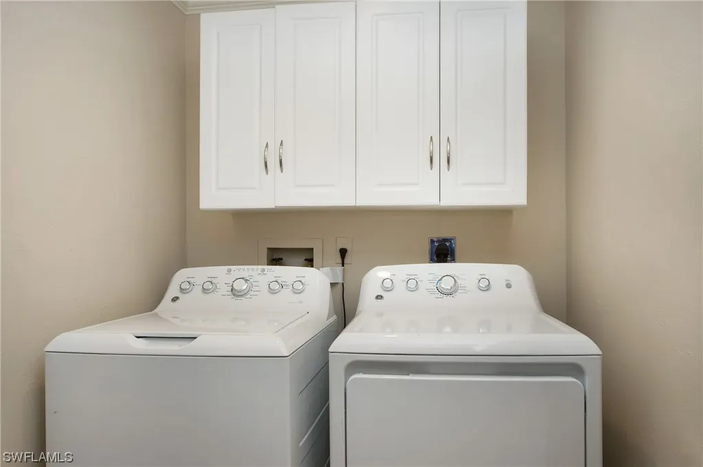 3137 Carriage Circle Naples FL 34105