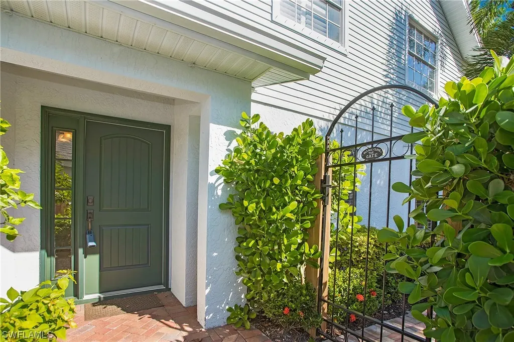 3137 Carriage Circle Naples FL 34105