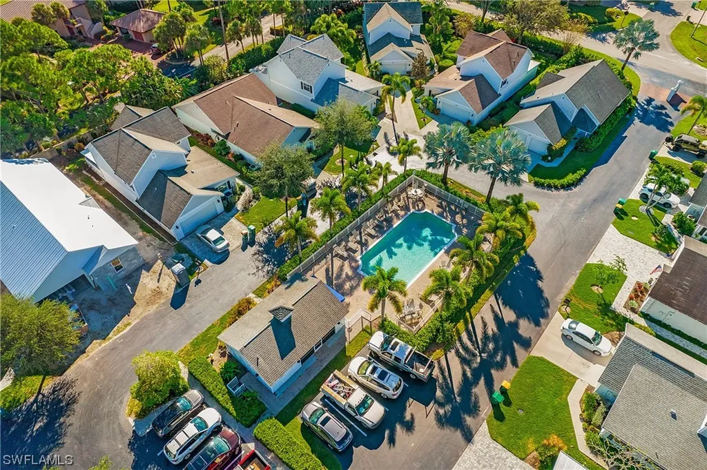 3137 Carriage Circle Naples FL 34105
