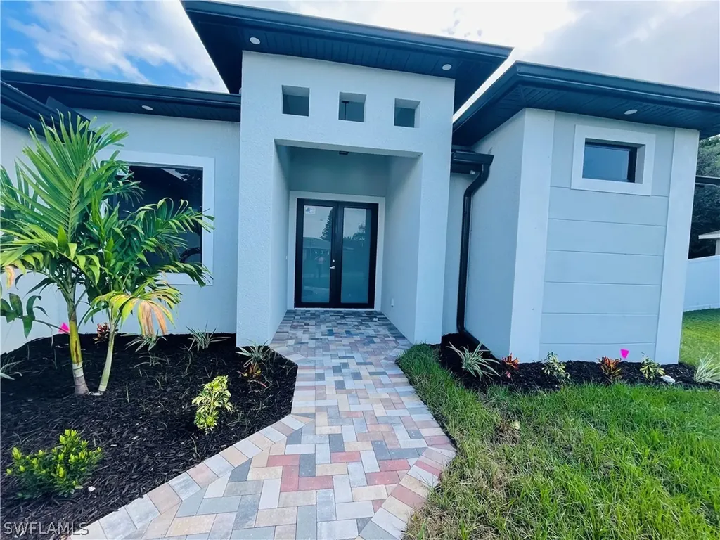 315 NW 13th Avenue Cape Coral FL 33993