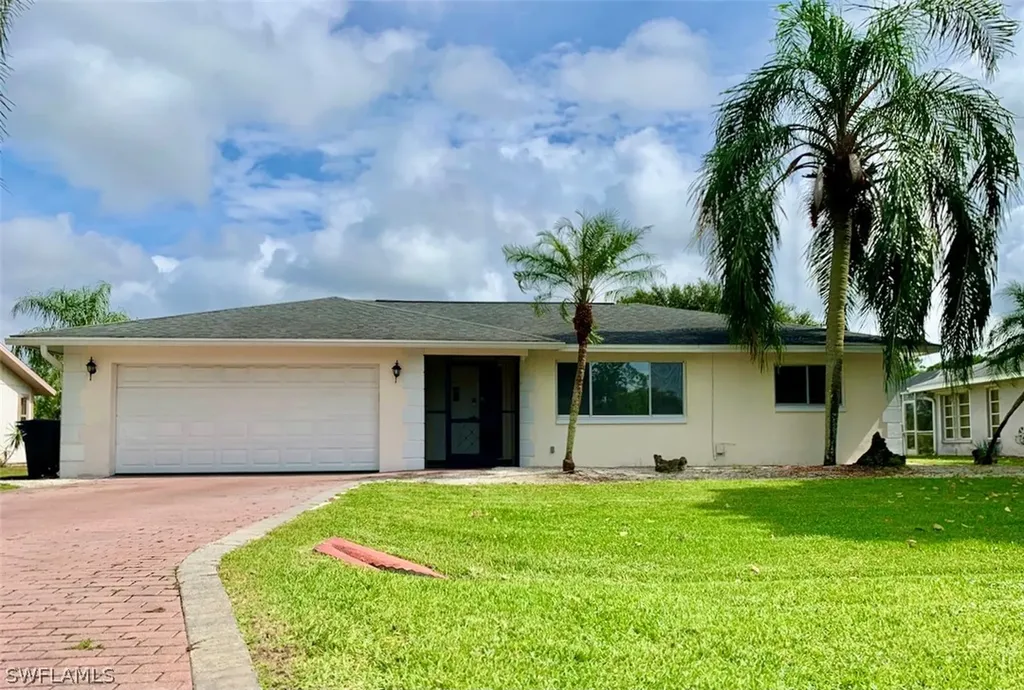 25093 Paradise Road Bonita Springs FL 34135